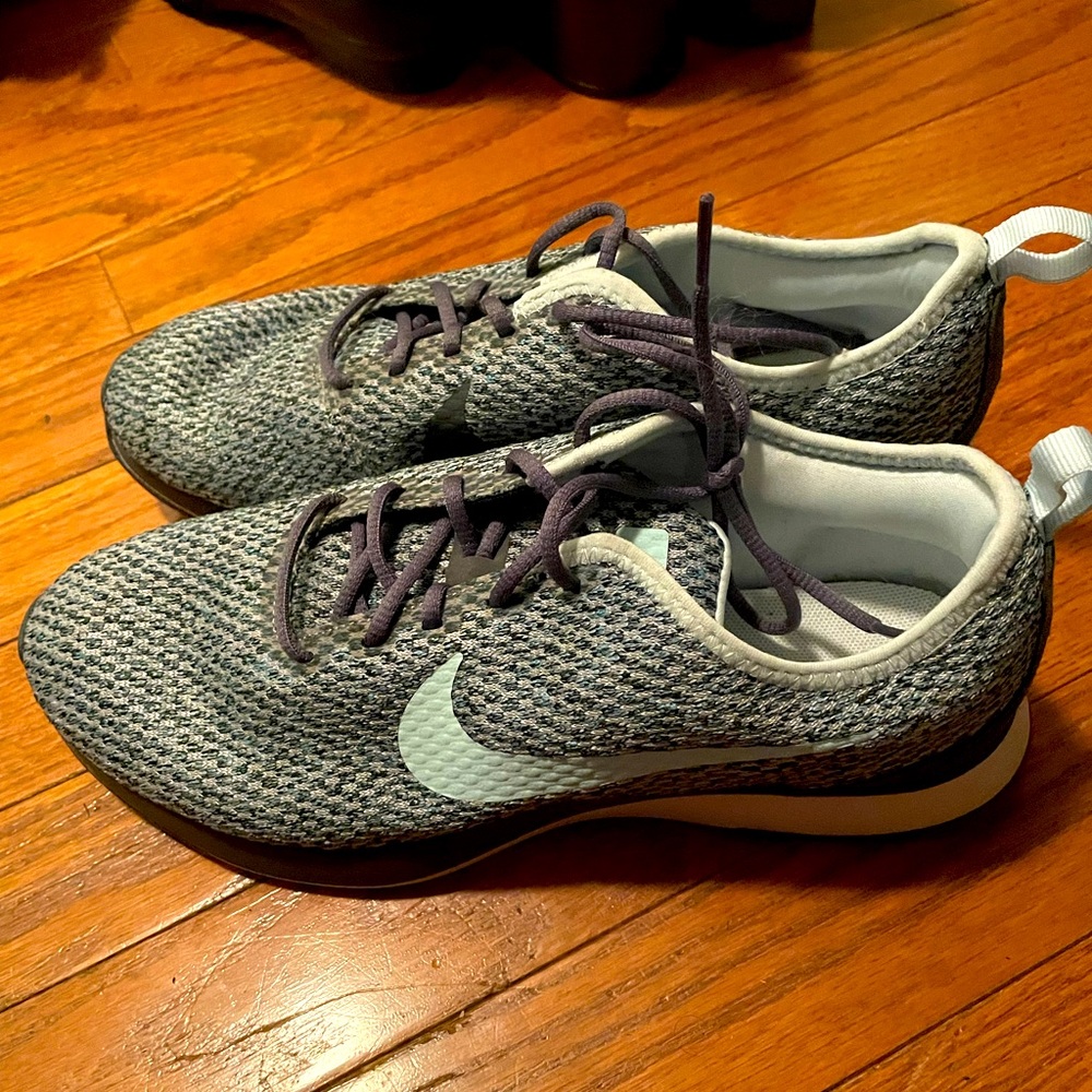 Girls Nike sneakers